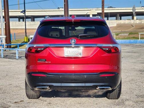 2022 Buick Enclave Essence