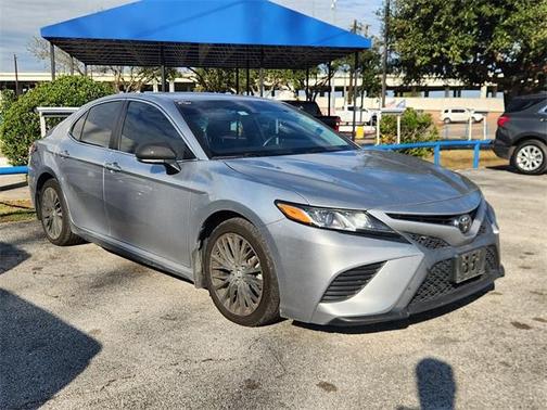 2020 Toyota Camry SE Nightshade