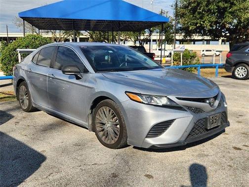 2020 Toyota Camry SE Nightshade