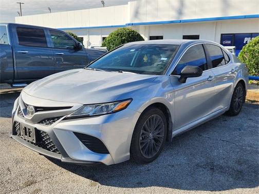2020 Toyota Camry SE Nightshade