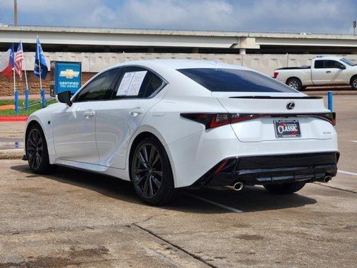 2023 Lexus IS 350 F SPORT Design
