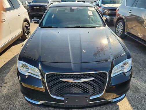 2023 Chrysler 300 Touring