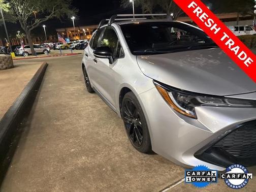 2022 Toyota Corolla Hatchback SE