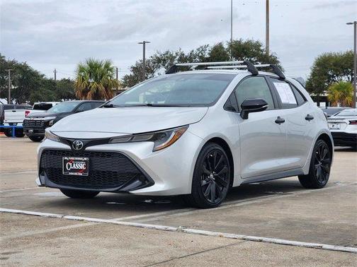 2022 Toyota Corolla Hatchback SE