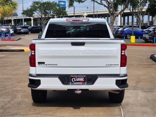 2024 Chevrolet Silverado 1500 Custom