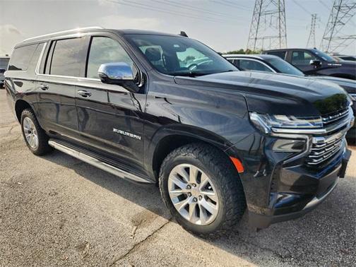 2023 Chevrolet Suburban Premier