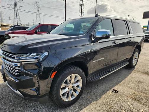 2023 Chevrolet Suburban Premier