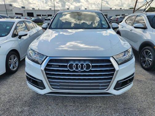2017 Audi Q7 3.0T Premium Plus
