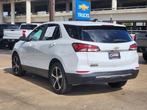 Summit White 2024 Chevrolet Equinox LT