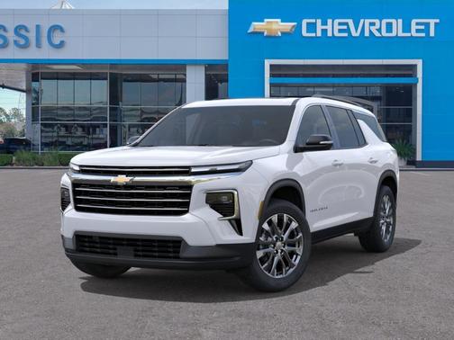 White 2026 Chevrolet Traverse LT