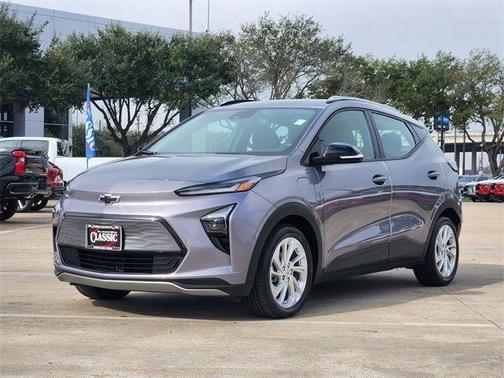 2023 Chevrolet Bolt EUV LT