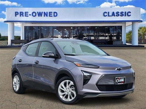2023 Chevrolet Bolt EUV LT