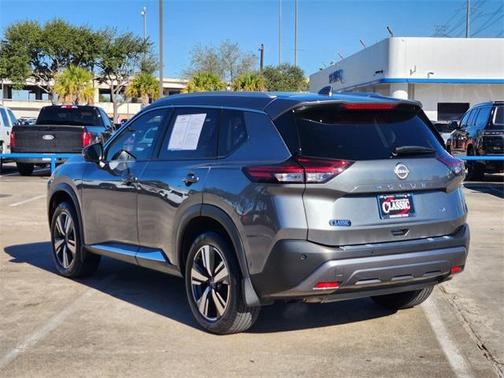 2023 Nissan Rogue SL