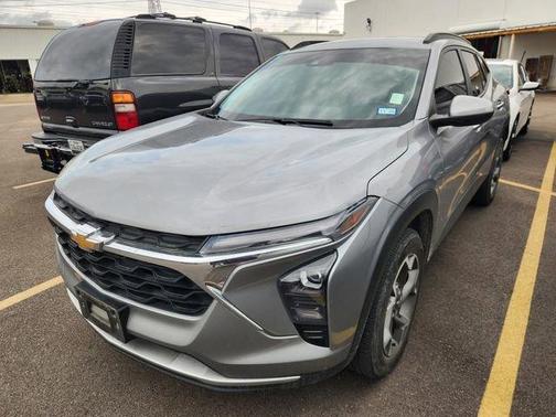 Sterling Gray Metallic 2024 Chevrolet Trax LT