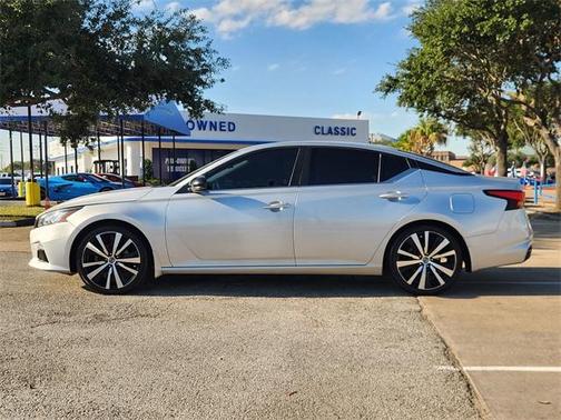 2020 Nissan Altima 2.5 SR