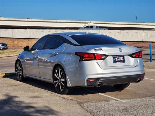 2020 Nissan Altima 2.5 SR