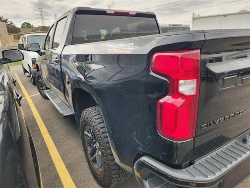 2021 Chevrolet Silverado 1500 Custom Trail Boss