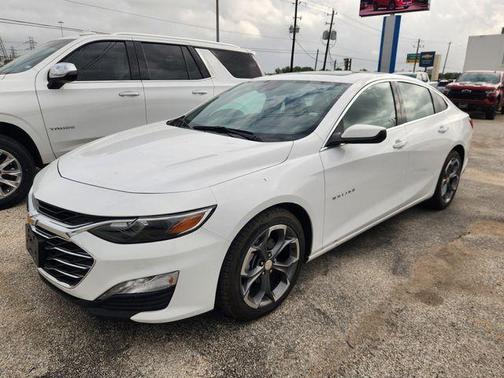 Summit White 2024 Chevrolet Malibu LT