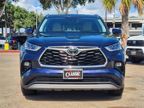 2020 Toyota Highlander Platinum