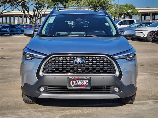 2024 Toyota Corolla Cross XLE