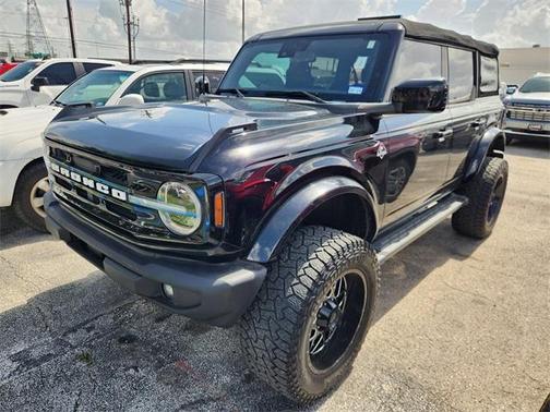 2022 Ford Bronco Outer Banks