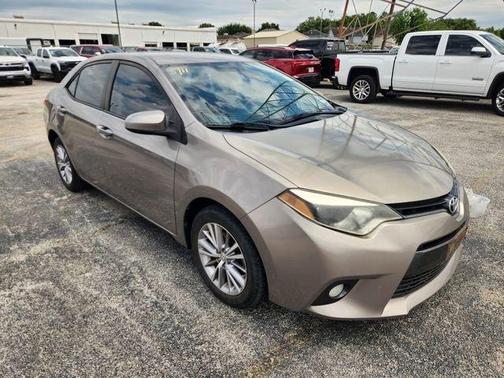 Brown 2015 Toyota Corolla LE Plus