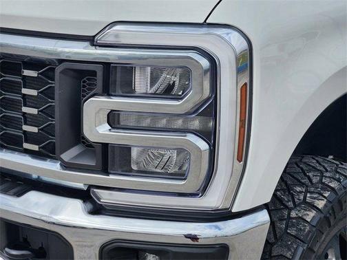 2024 Ford F-350 Lariat Super Duty