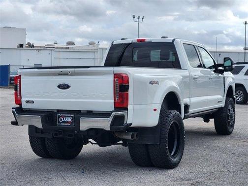 2024 Ford F-350 Lariat Super Duty