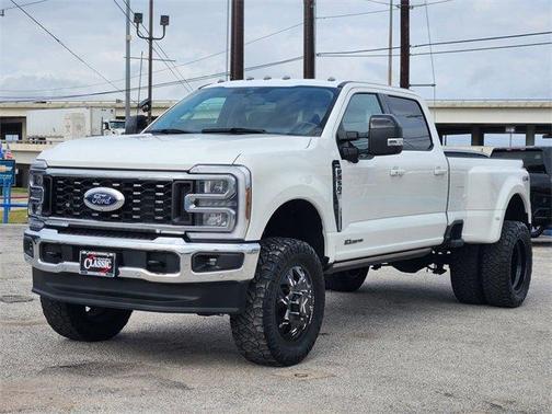 2024 Ford F-350 Lariat Super Duty