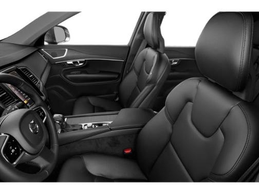 2021 Volvo XC90 T5 Momentum 7 Passenger