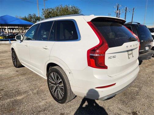 2021 Volvo XC90 T5 Momentum 7 Passenger