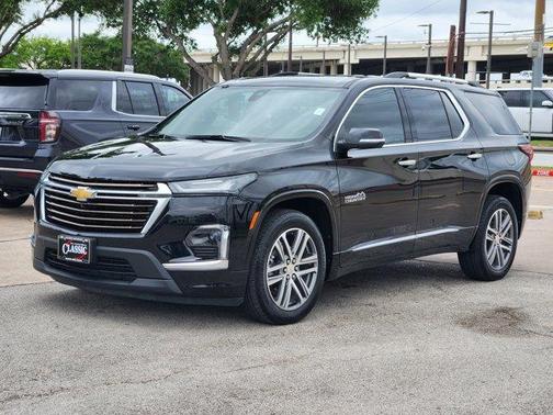 2023 Chevrolet Traverse High Country