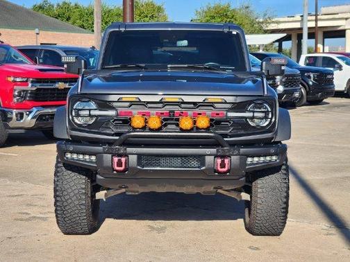 Gray Metallic 2024 Ford Bronco Badlands