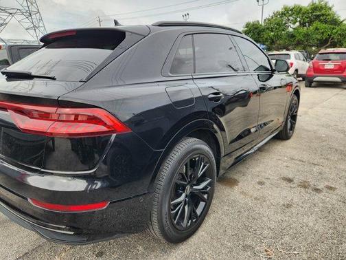 2021 Audi Q8 55 Premium