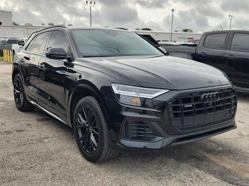 2021 Audi Q8 55 Premium