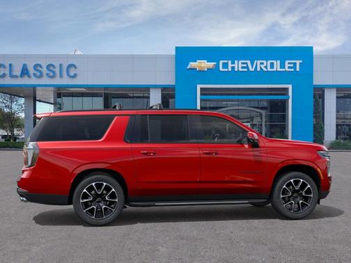 2026 Chevrolet Suburban RST