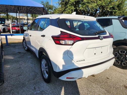 2022 Nissan Kicks S