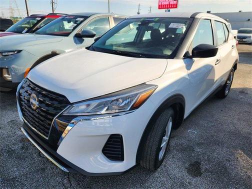 2022 Nissan Kicks S