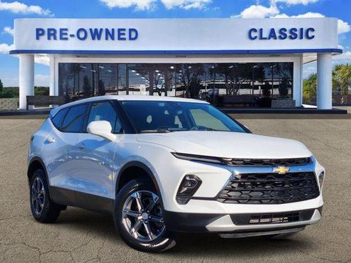 Summit White 2025 Chevrolet Blazer LT