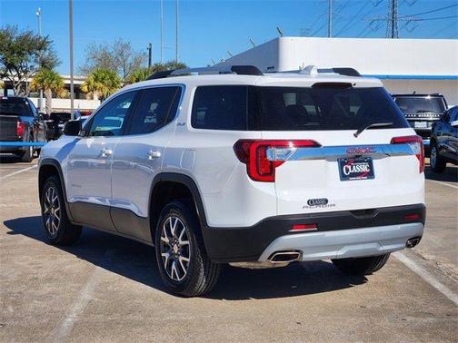 2023 GMC Acadia SLE