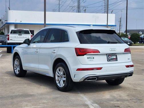 2022 Audi Q5 45 S line quattro Premium
