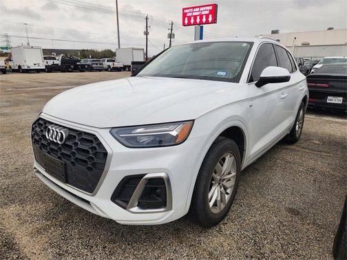2022 Audi Q5 45 S line quattro Premium
