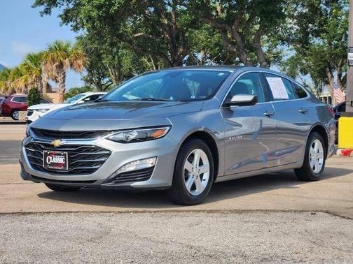 Sterling Gray Metallic 2024 Chevrolet Malibu LT