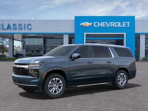 2025 Chevrolet Suburban LS