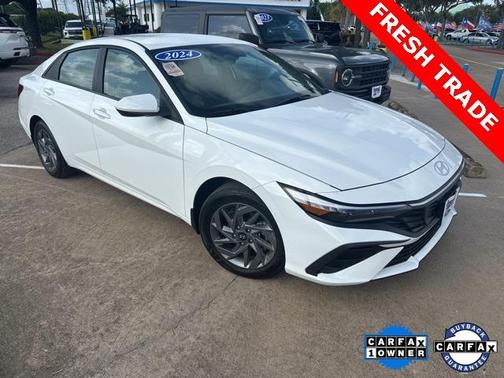 2024 Hyundai ELANTRA SEL