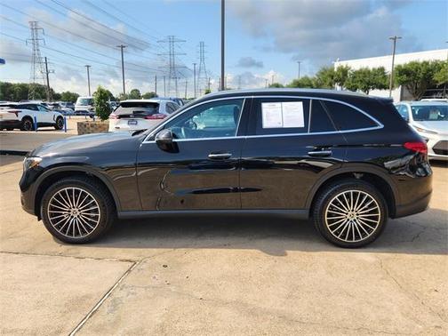 2025 Mercedes-Benz GLC 300 Base