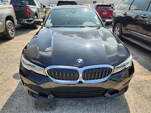 2022 BMW 330 i
