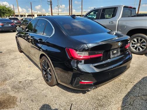 2022 BMW 330 i