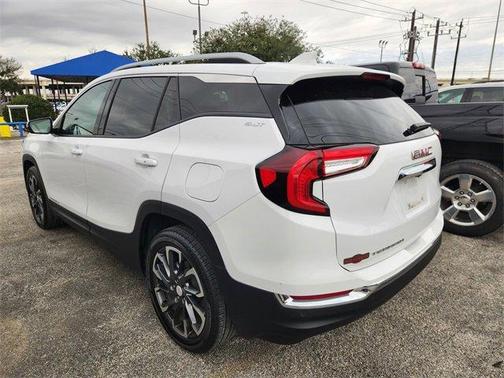 2022 GMC Terrain SLT