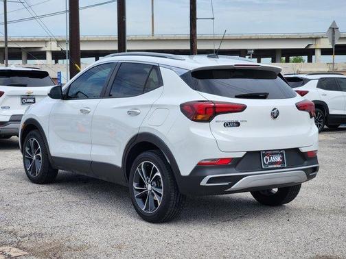 2022 Buick Encore GX Select